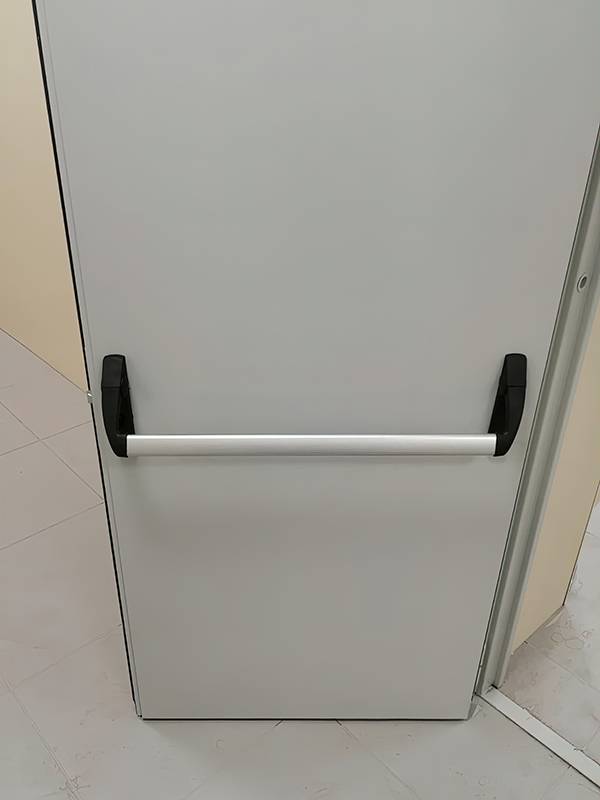 Фото ручки «антипаника» (АО «ГНЦ РФ ТРИНИТИ») Фото ручки «антипаника» (АО «ГНЦ РФ ТРИНИТИ»)